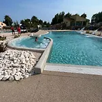 Mobil 2ch Bien Equipe Valras-plage *
